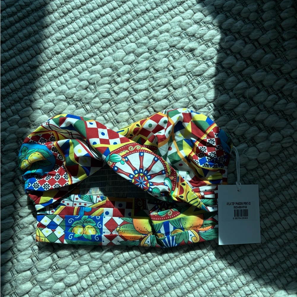 Colorful Patterned Crop Top - Picture 4 of 4